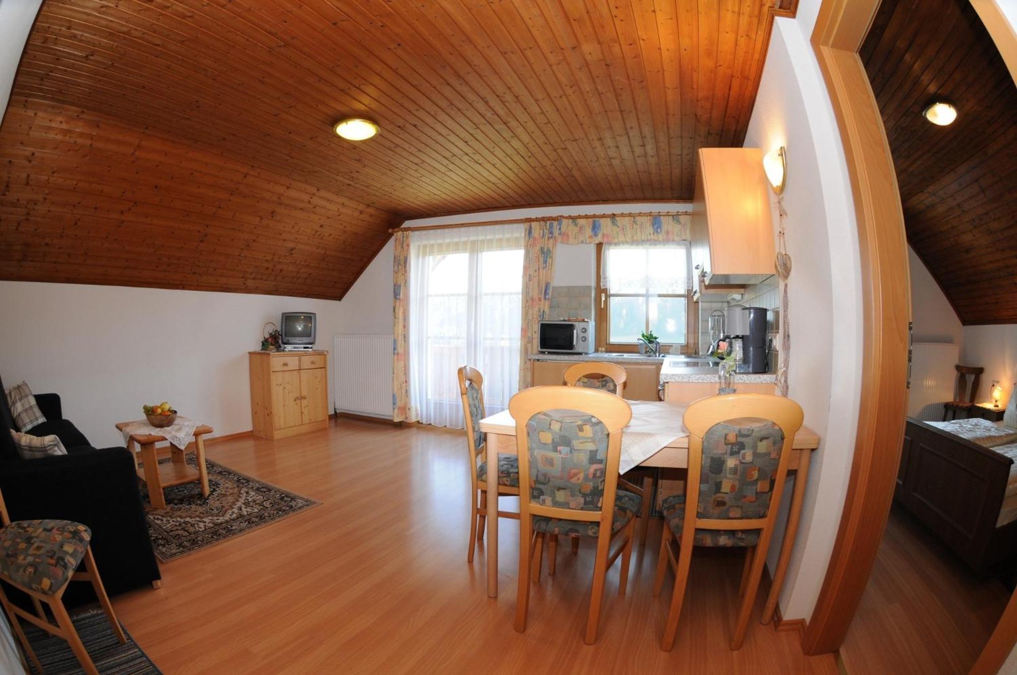 Haus Lukasser เกริบมิง ภายนอก รูปภาพ